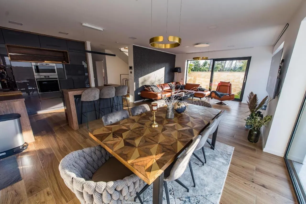 Villa Lisa By Belmont Realty Privlaka  Croatia
