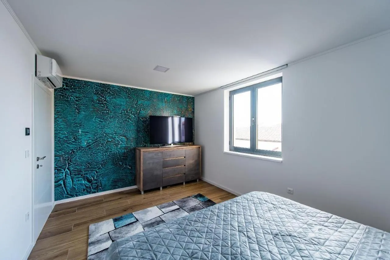 Villa Lisa By Belmont Realty Privlaka